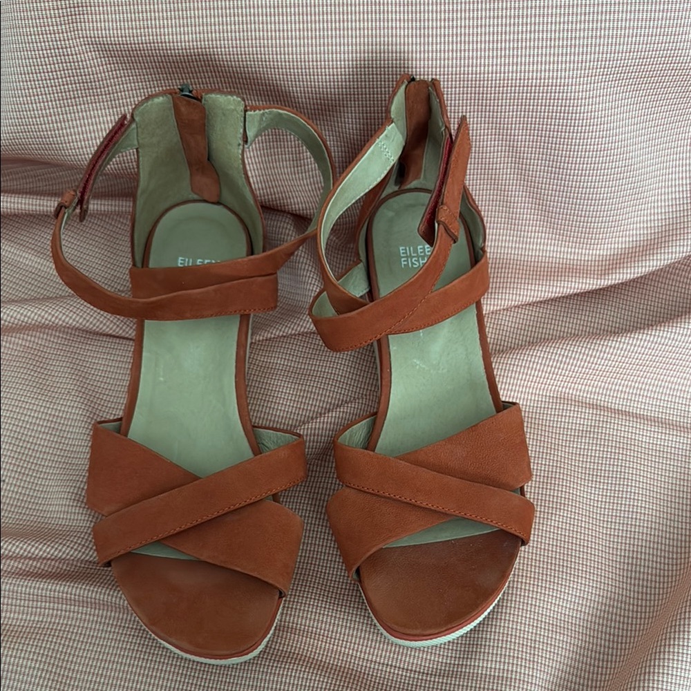 Eileen Fisher Women's Tan Sandals